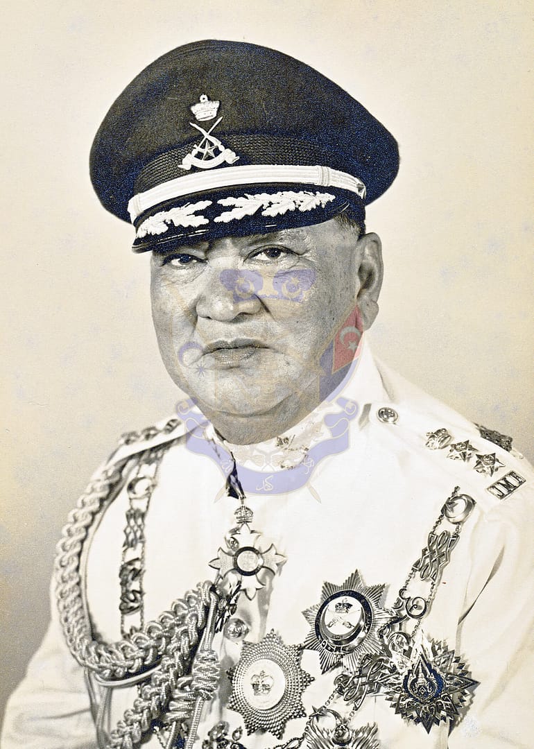 4-Sultan-Sir-Ismail
