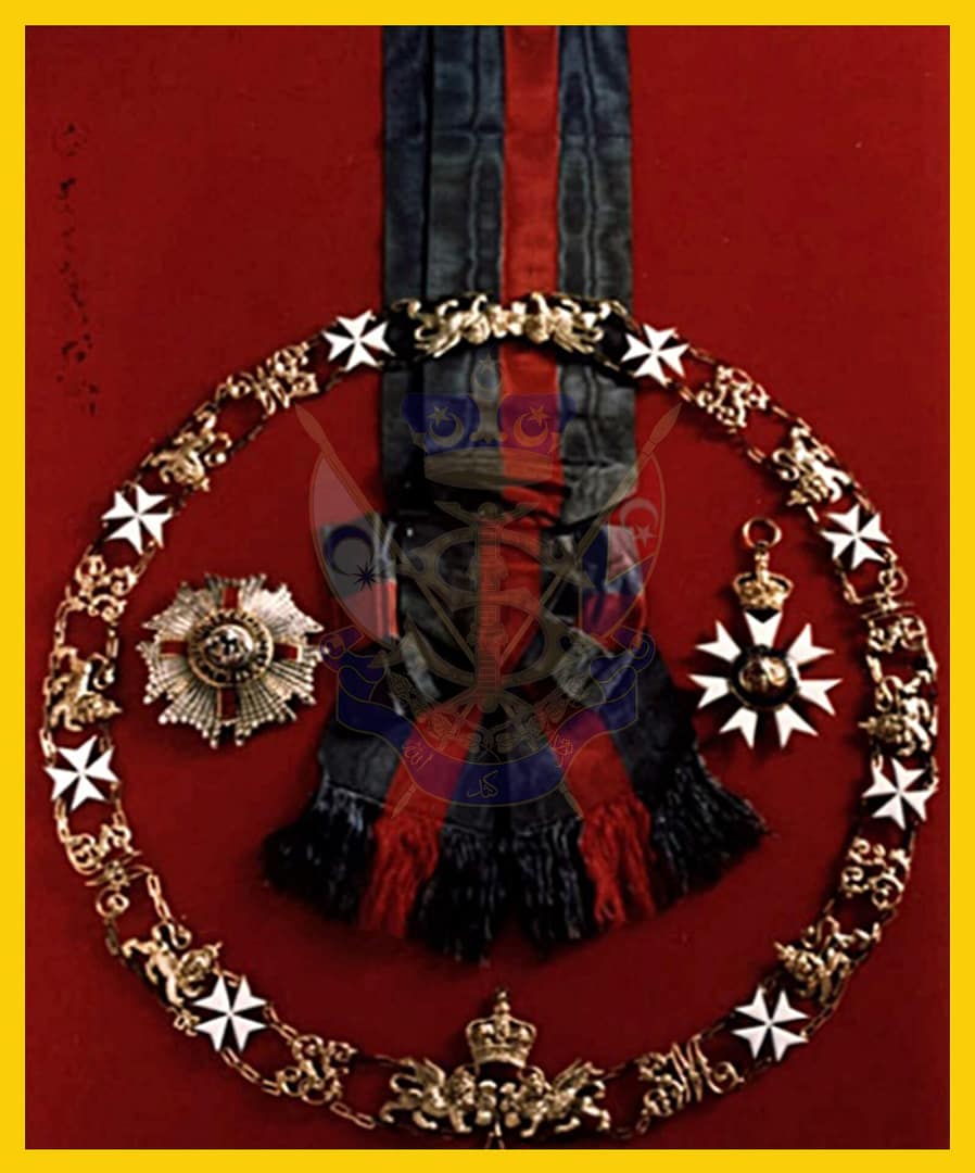Order of Saint Michael and Saint George, Knight Grand Cross (G.C.M.G.). (Sumber : Muzium DiRaja Abu Bakar)